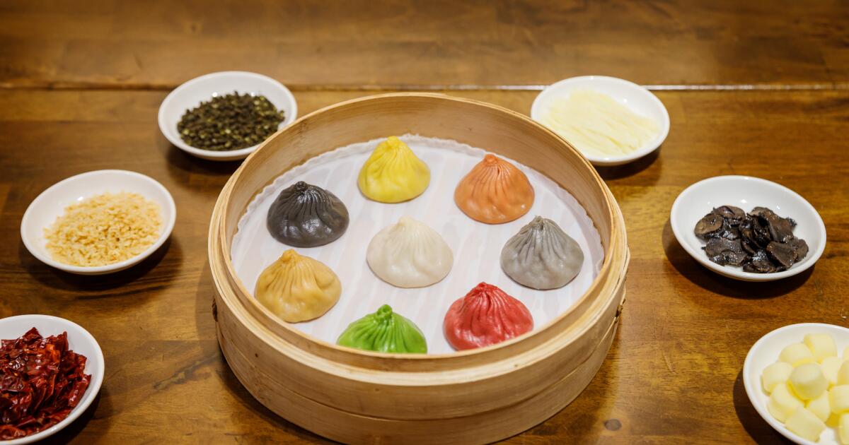 Paradise Dynasty vs. Din Tai Fung: Battle of the Xiao Long Bao