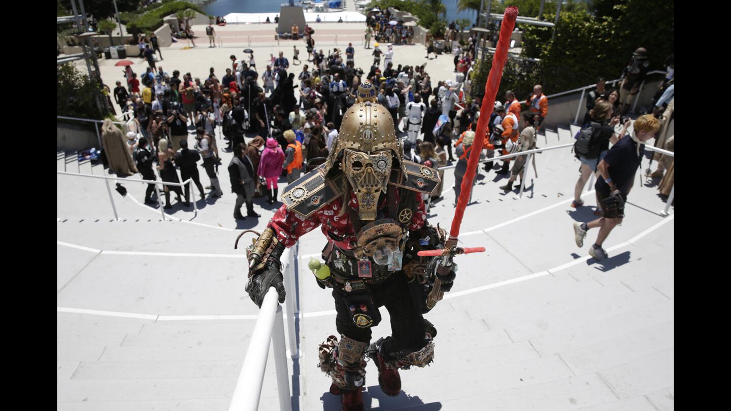 Inside Comic-Con 2016: Fandemonium and costumes galore!