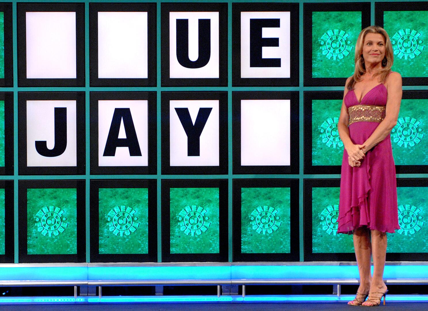 vanna white blue dress WoF's Ryan Seacrest and Vanna White crack up behind the scenes of first photoshoot as fans 'love their chemistry'
