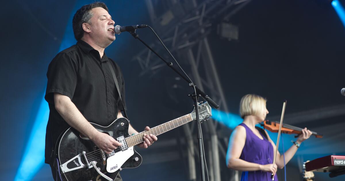 The Chills Frontman Martin Phillips Dies at 61