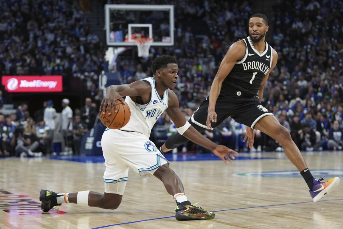 El escolta de los Timberwolves de  