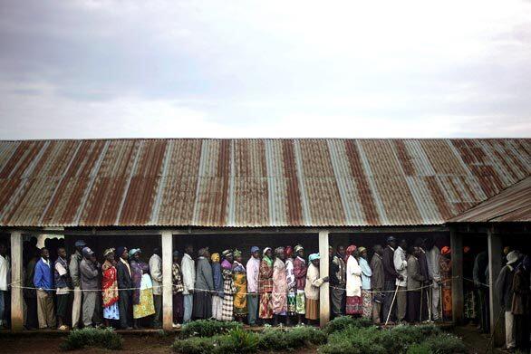 Wednesday: The Day in Photos, Kenya voting