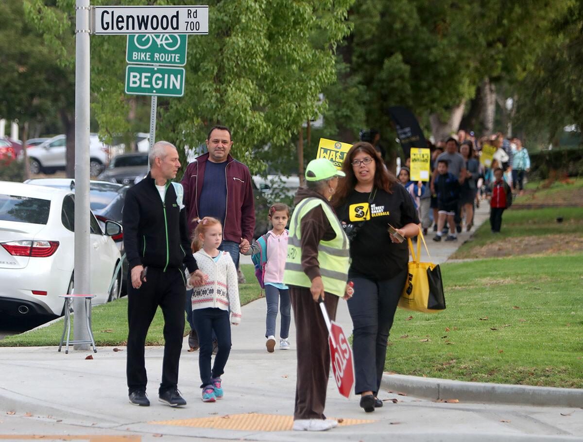 Photo Gallery: Walk School Day at Keppel Visual and Performing Arts Magnet