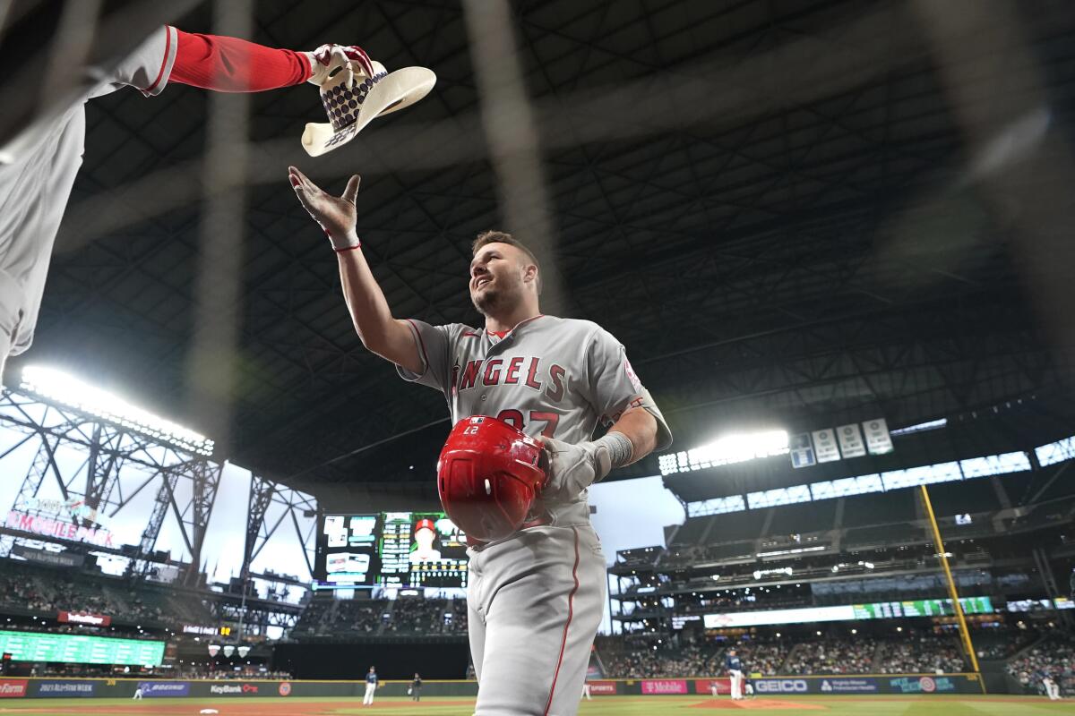 Trout homers again as Angels sweep twinbill from Mariners - The San Diego  Union-Tribune