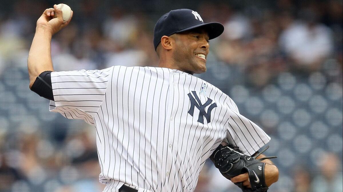 Mariano Rivera becomes the all-time saves leader 