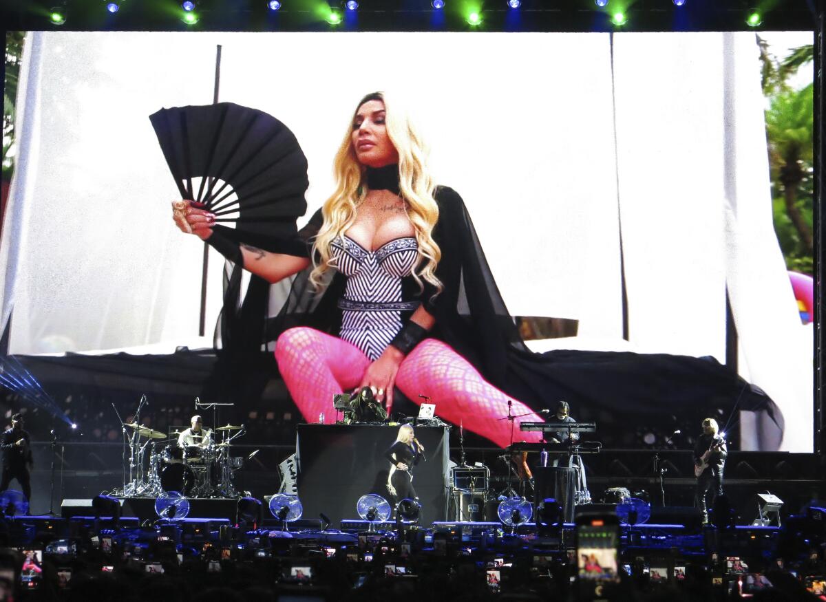 La cantante puertorriqueña Ivy Queen durante su concierto 