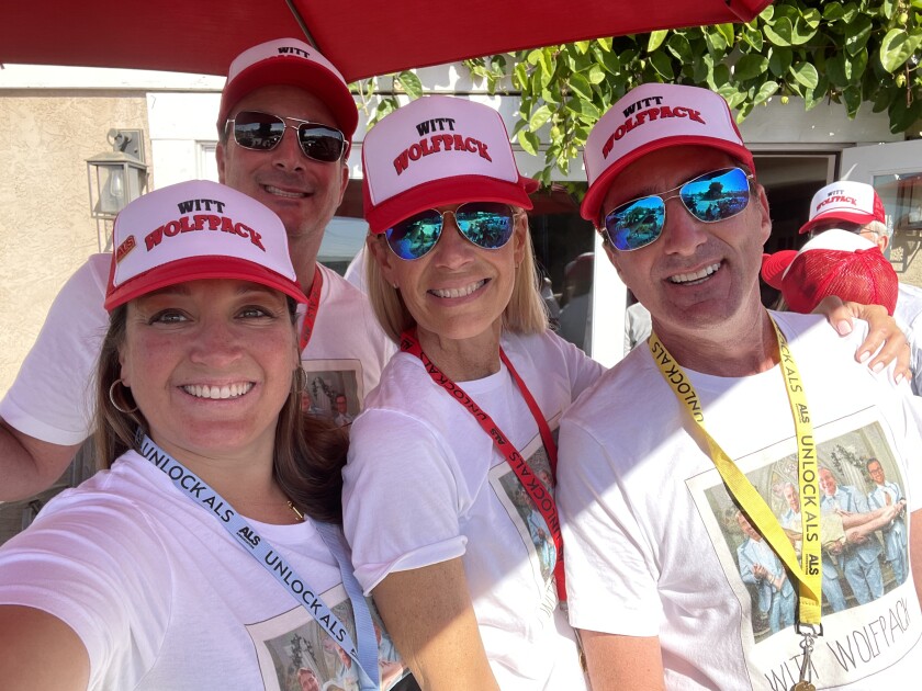 Lisa y Scott Witt (izquierda) y Betsy y Todd Witt participarán en una recaudación de fondos para el entrenamiento de ALS el sábado 16 de julio.