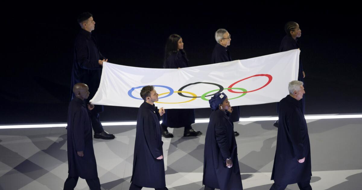 Fotos da cerimônia de abertura das Olimpíadas de Milão Cortina Fotos da cerimônia de abertura das Olimpíadas de Milão Cortina
