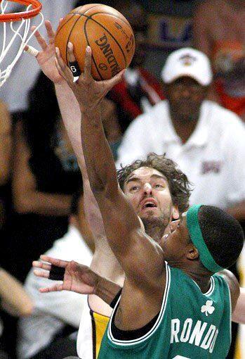 Rajon Rondo, Pau Gasol