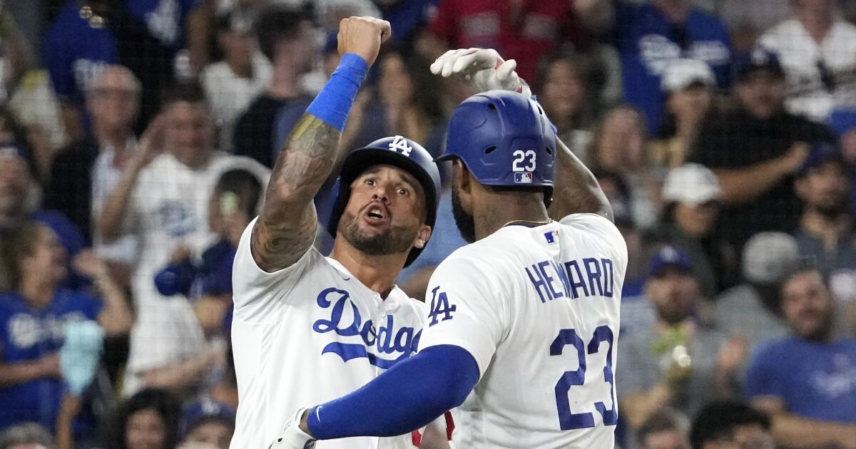 Photo: Jason Heyward and James Outman Power Dodgers to Their 35th
