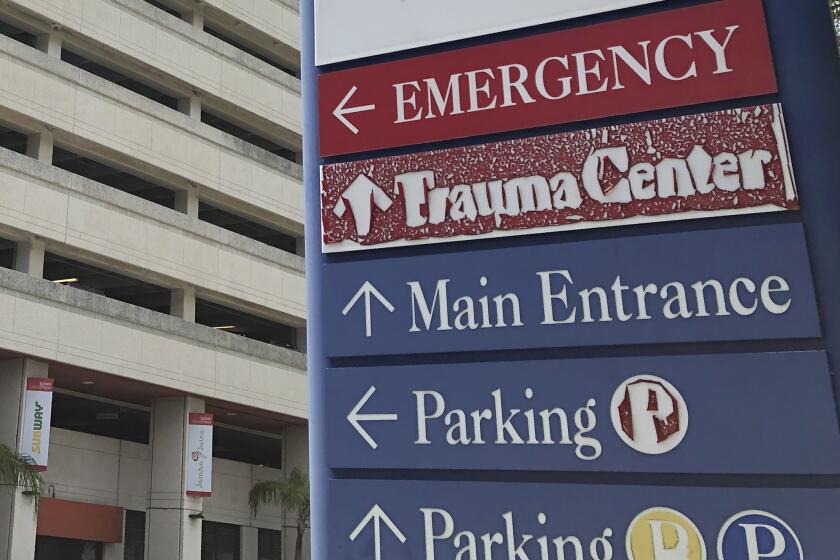 La entrada de un hospital en Miami, el 9 de enero del 2020. (Foto AP/Wilfredo Lee)