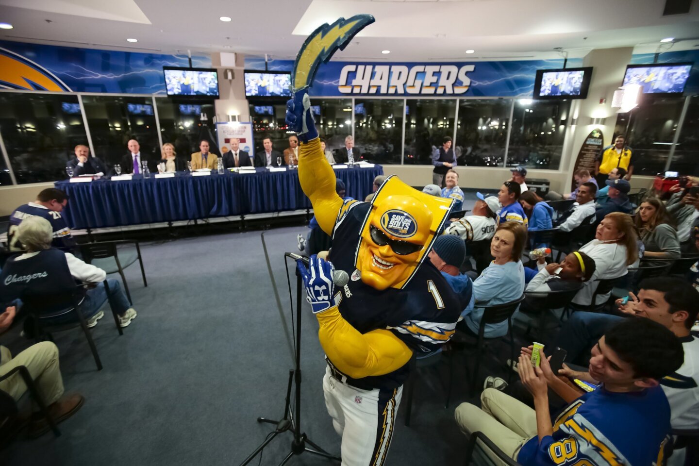 Stadium Task Force Gets An Earful From Fans The San Diego Union Tribune Stadium Task Force Gets An Earful From Fans The San Diego Union Tribune