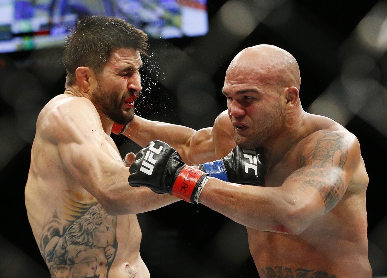 UFC 195: Lawler v. Condit