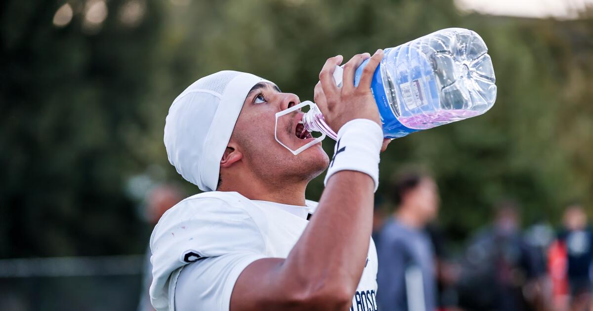 St. John Bosco starting quarterback Matai Fuiava moves to Hawaii