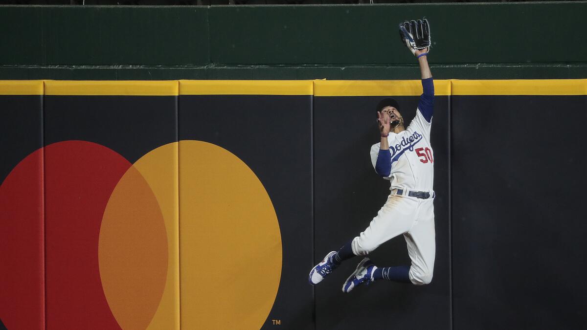 Julio Urias rebounds, Dodgers win fifth straight