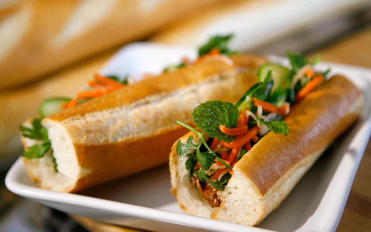 A banh mi.