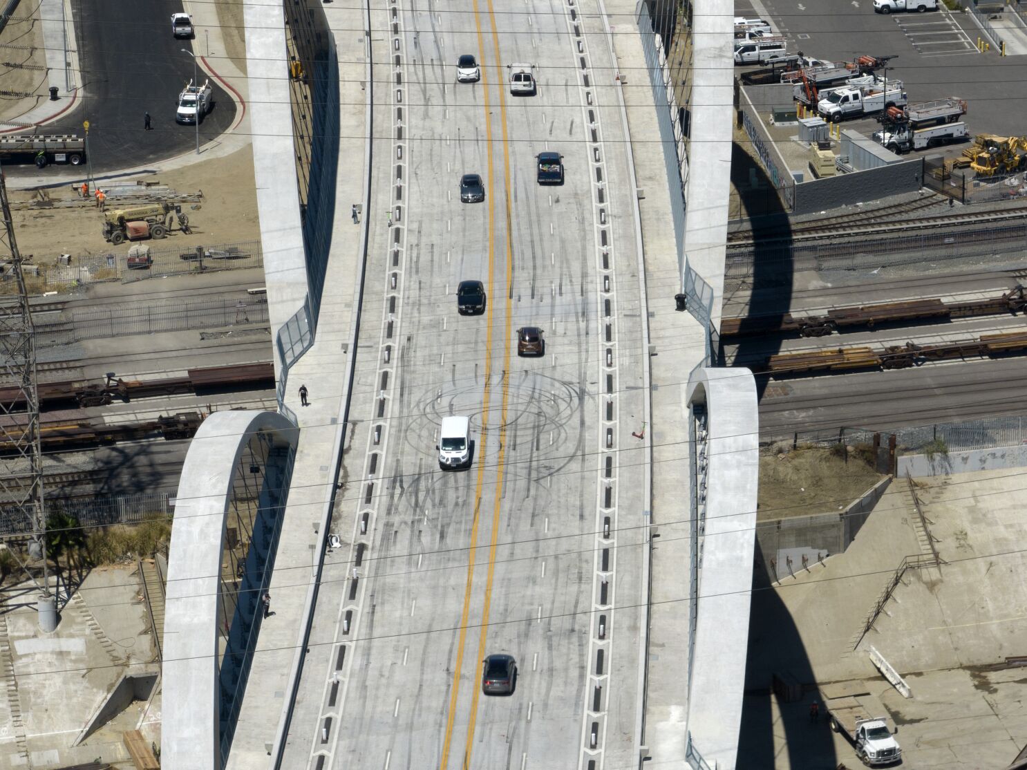 6th Street bridge was engineered for reckless driving - Los ...