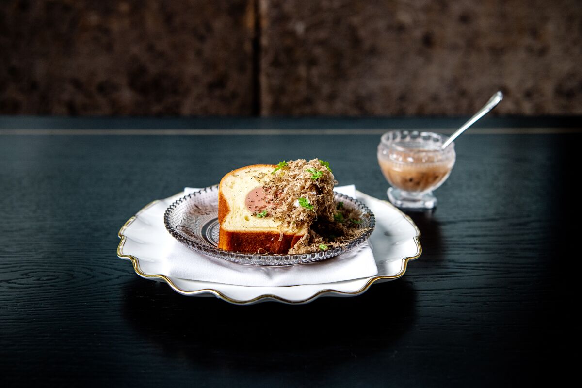 Pasjoli's foie de poulet à la Strasbourgeoise comes with truffled shallot marmalade
