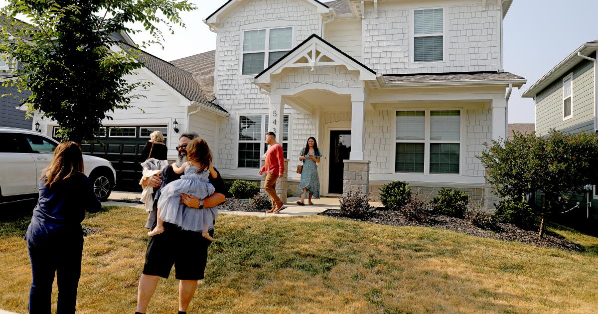 Letters to the Editor: California could also be costly, however our minimal wage helps make up for it Letters to the Editor: California could also be costly, however our minimal wage helps make up for it