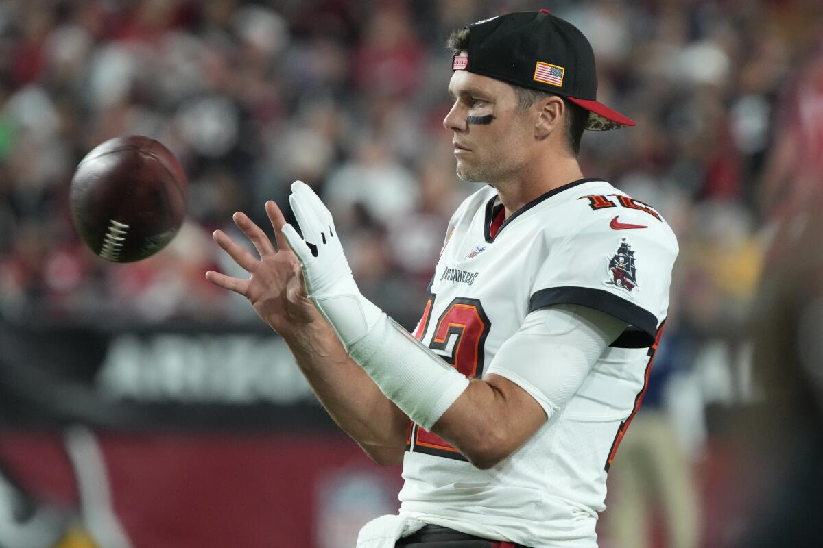 Tom Brady to play flag football in Saudi Arabia with actual NFL stars - Los Angeles Times