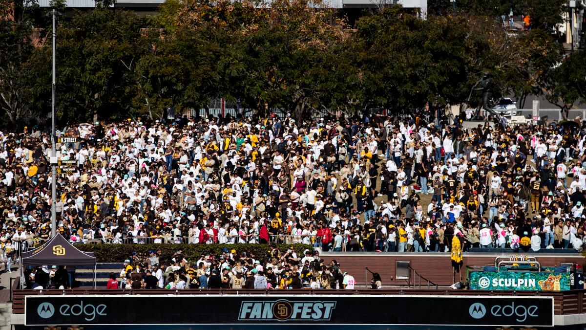 In photos: Padres welcome the 'Friar Faithful' to 2023 Fanfest
