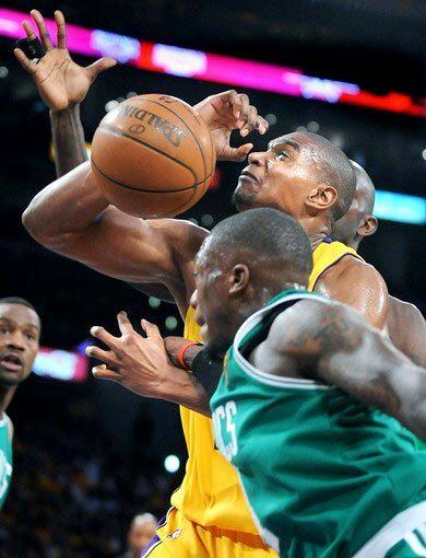 Nate Robinson, Andrew Bynum