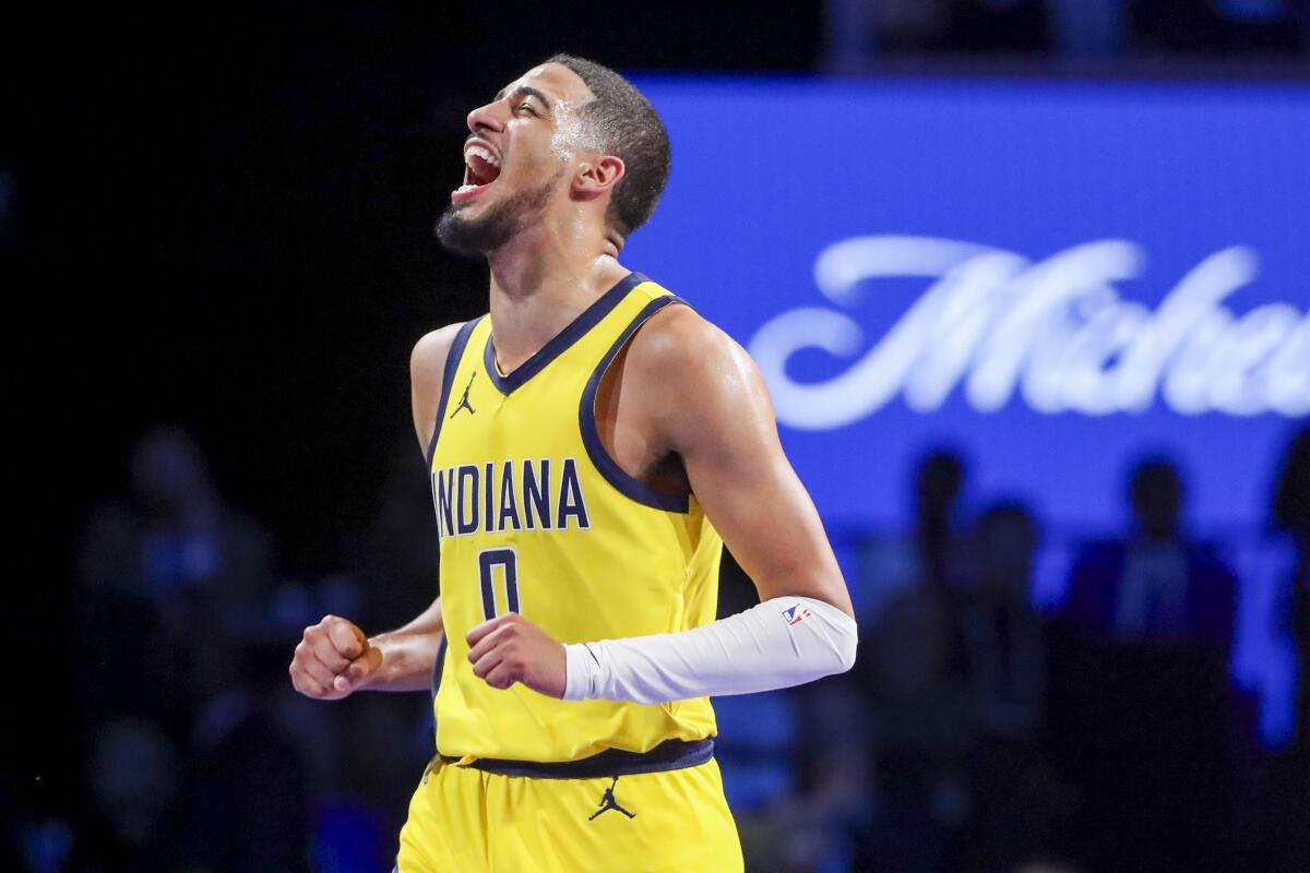 The Indiana Pacers defeat the New Orleans Pelicans at home