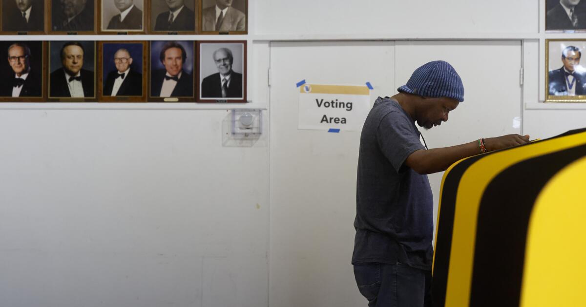 Despite Trump’s insistence, in-person voting is available in Los Angeles Despite Trump’s insistence, in-person voting is available in Los Angeles