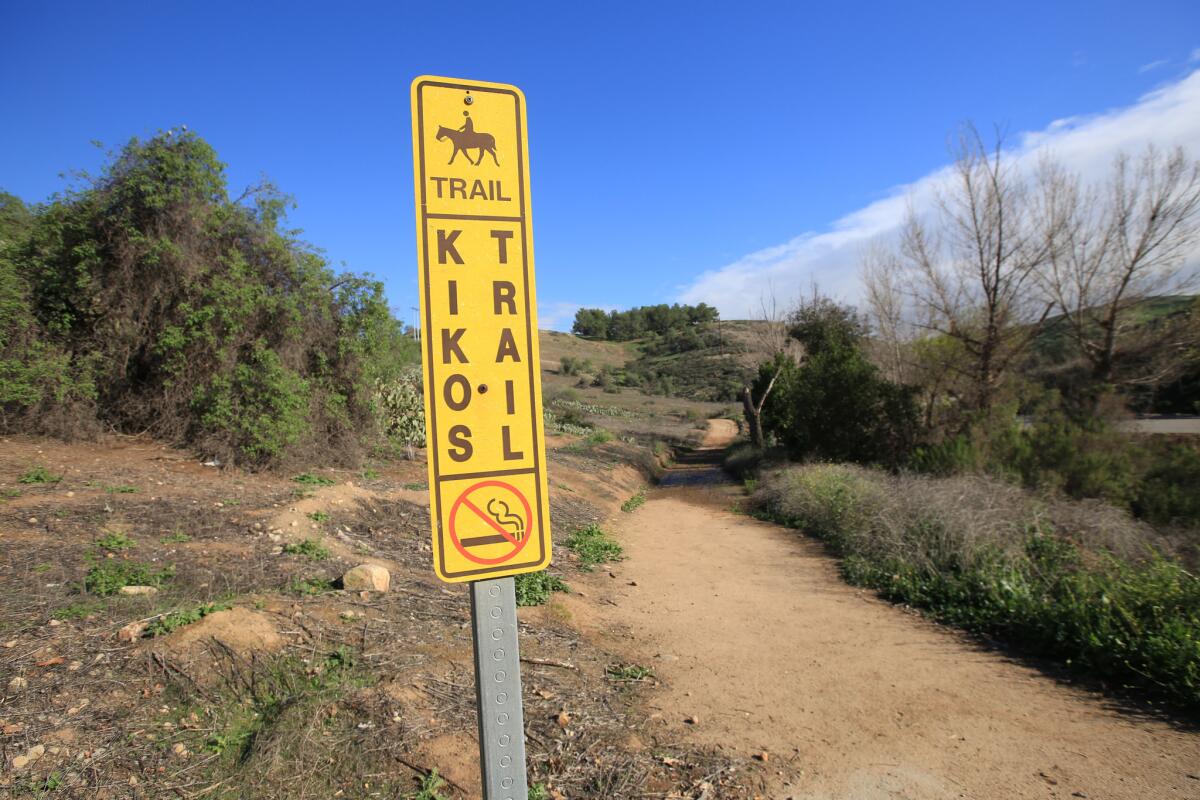 The entrance to the Kikos Trail at Bonelli Park.