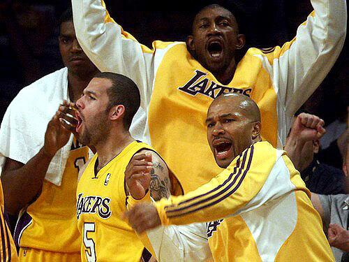 Lakers bench