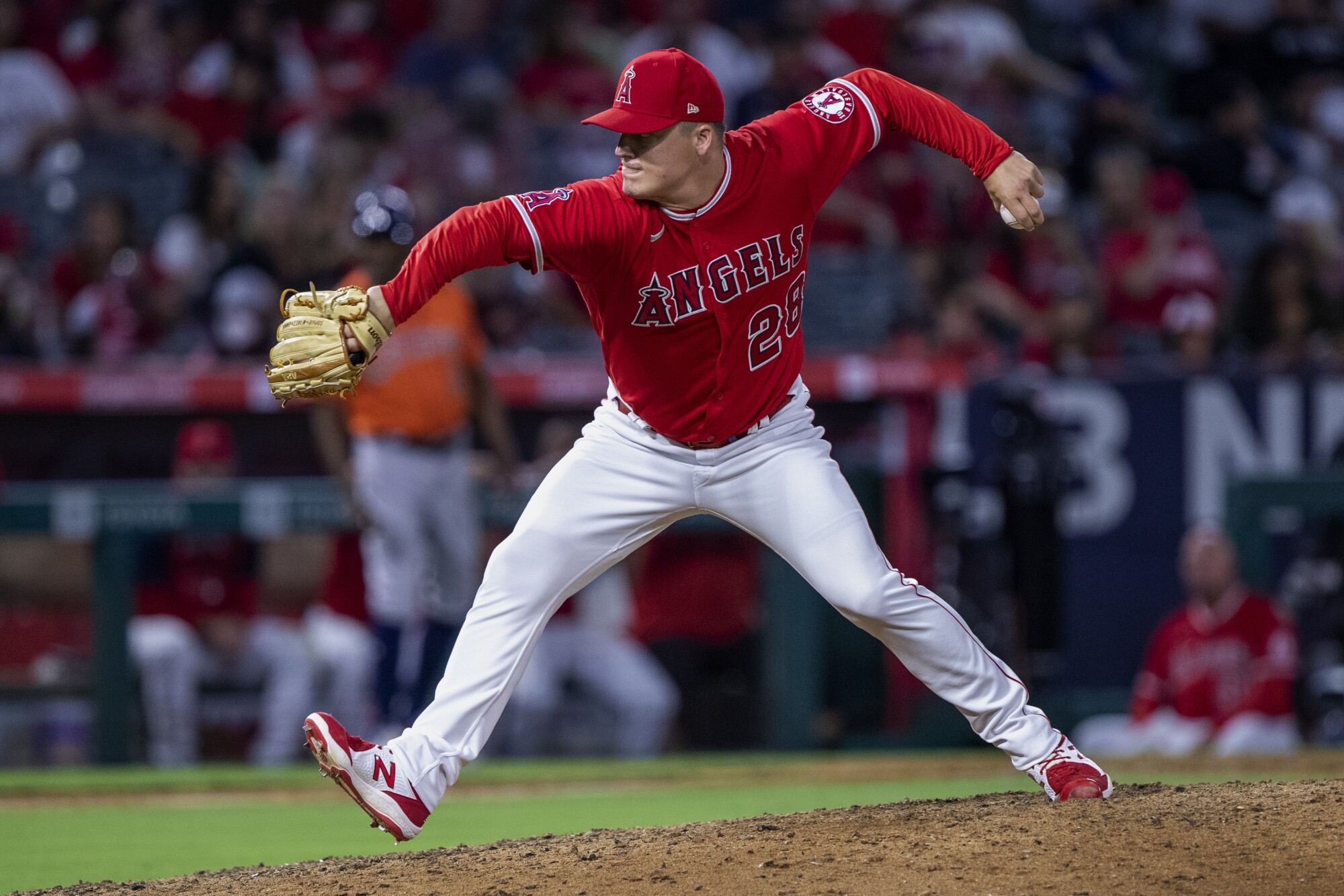 Le lanceur de relève des Angels Aaron Loup lance contre les Astros de Houston le 14 juillet.