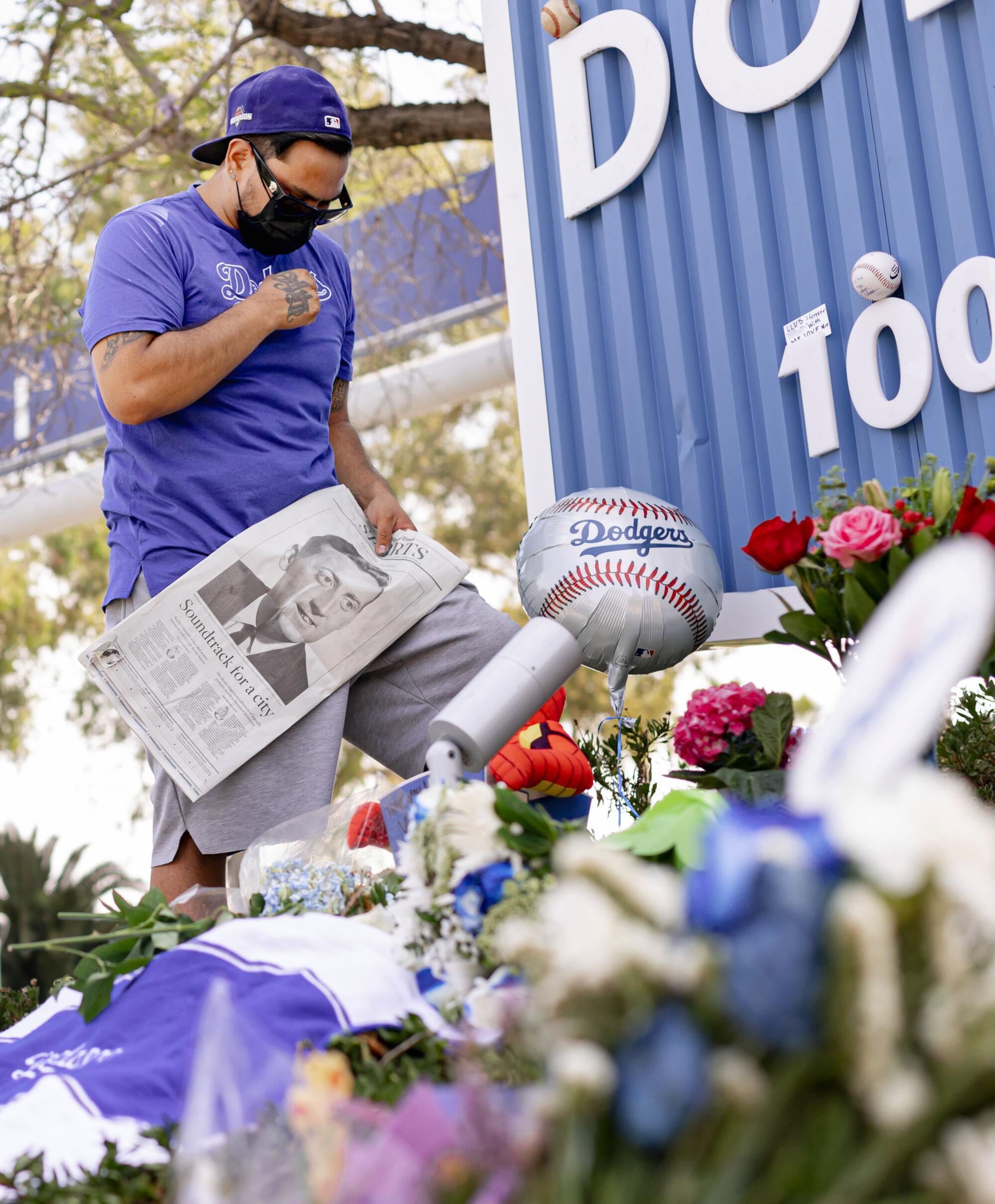 JD Redhouse says a prayer for Vin Scully