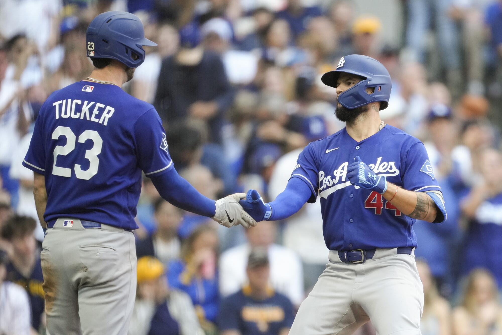 Dodgers arenası skorsuz serisini sürdürüyor, ev sahibi Brewers'ı yendi