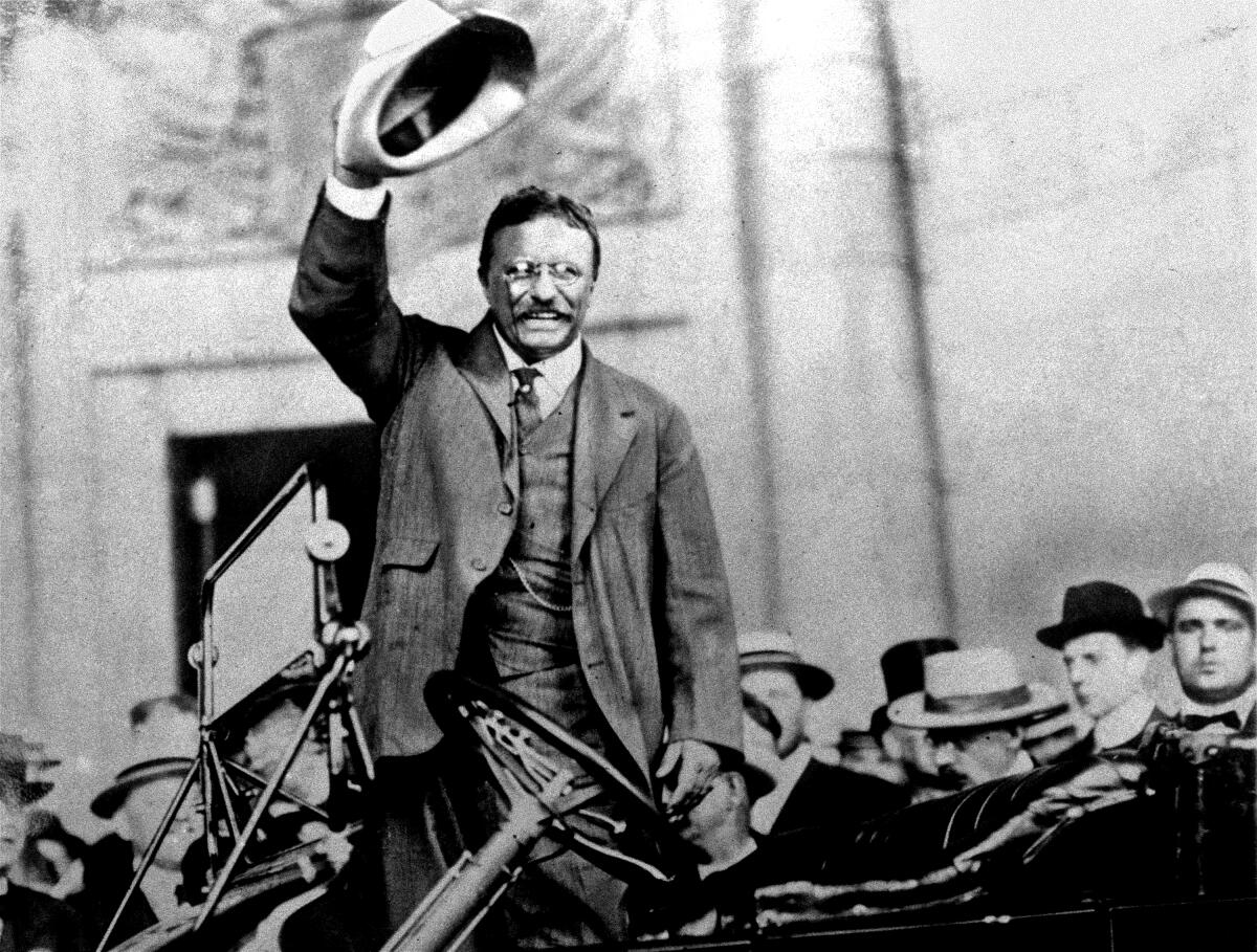 Theodore Roosevelt campaigns for the presidency in 1904