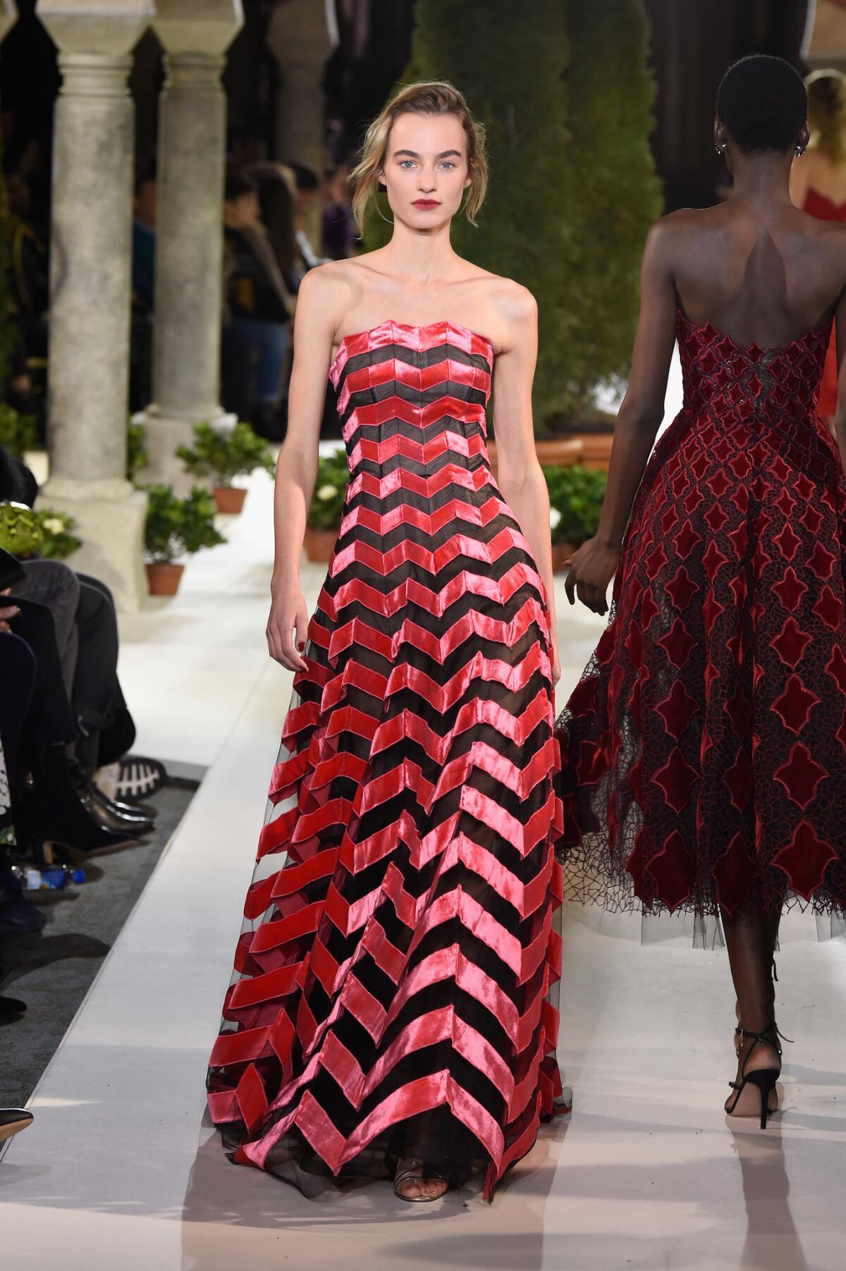 A red-carpet-worthy look from the fall and winter 2019 Oscar de la Renta runway show.