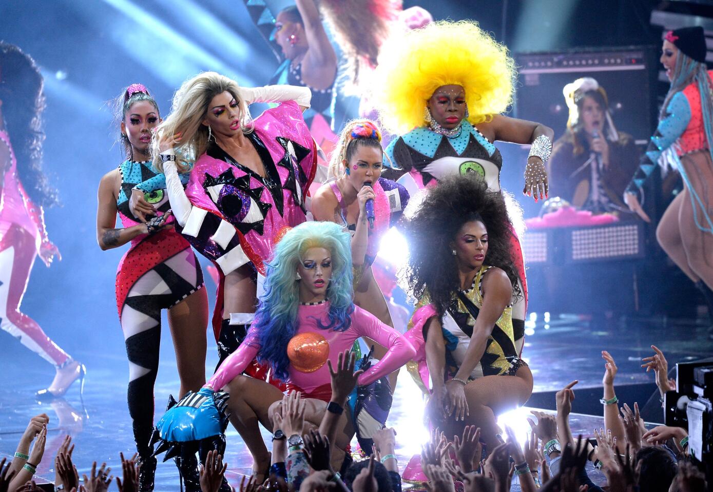 MTV VMAs 2015 show