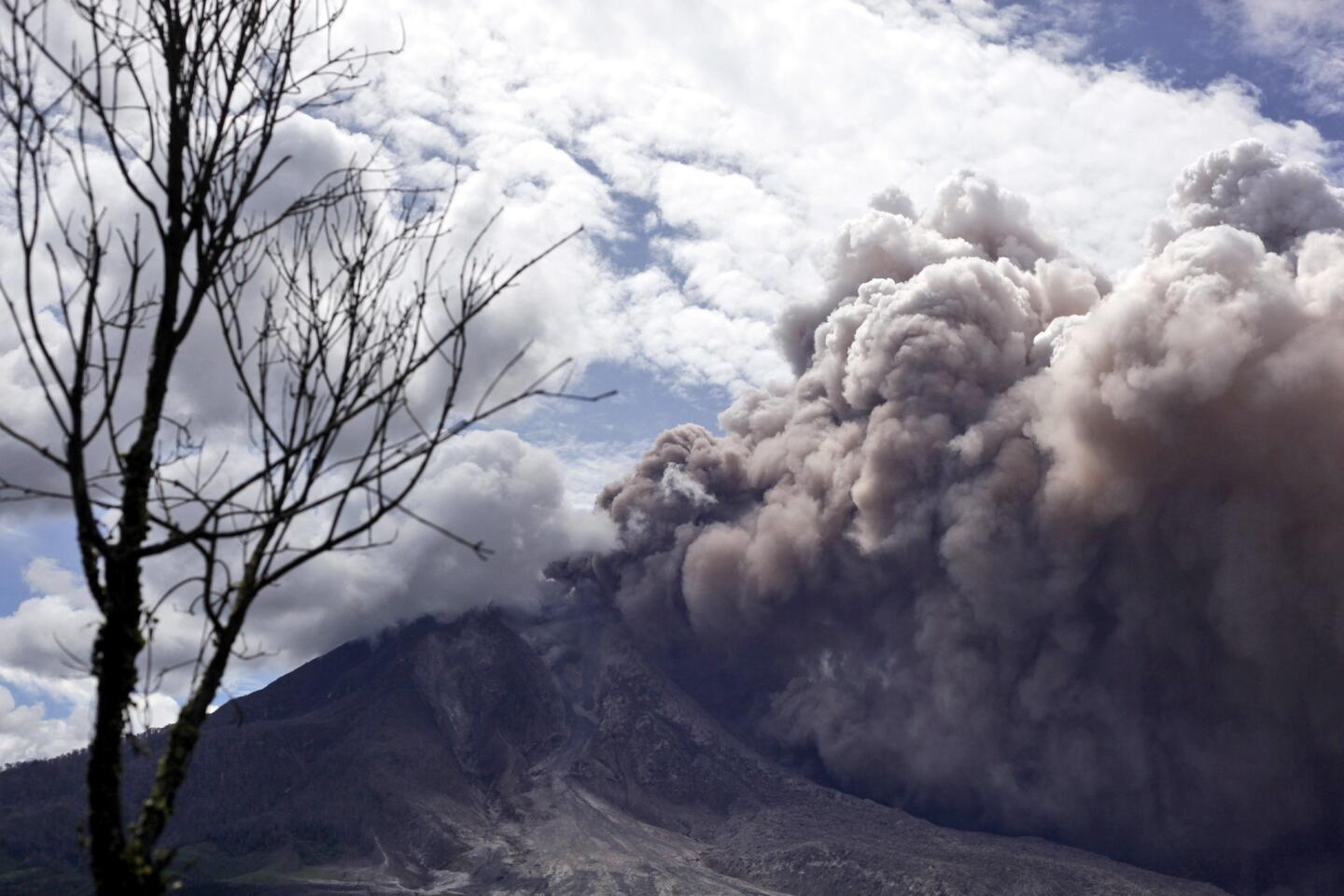 Mount Sinabung releases
