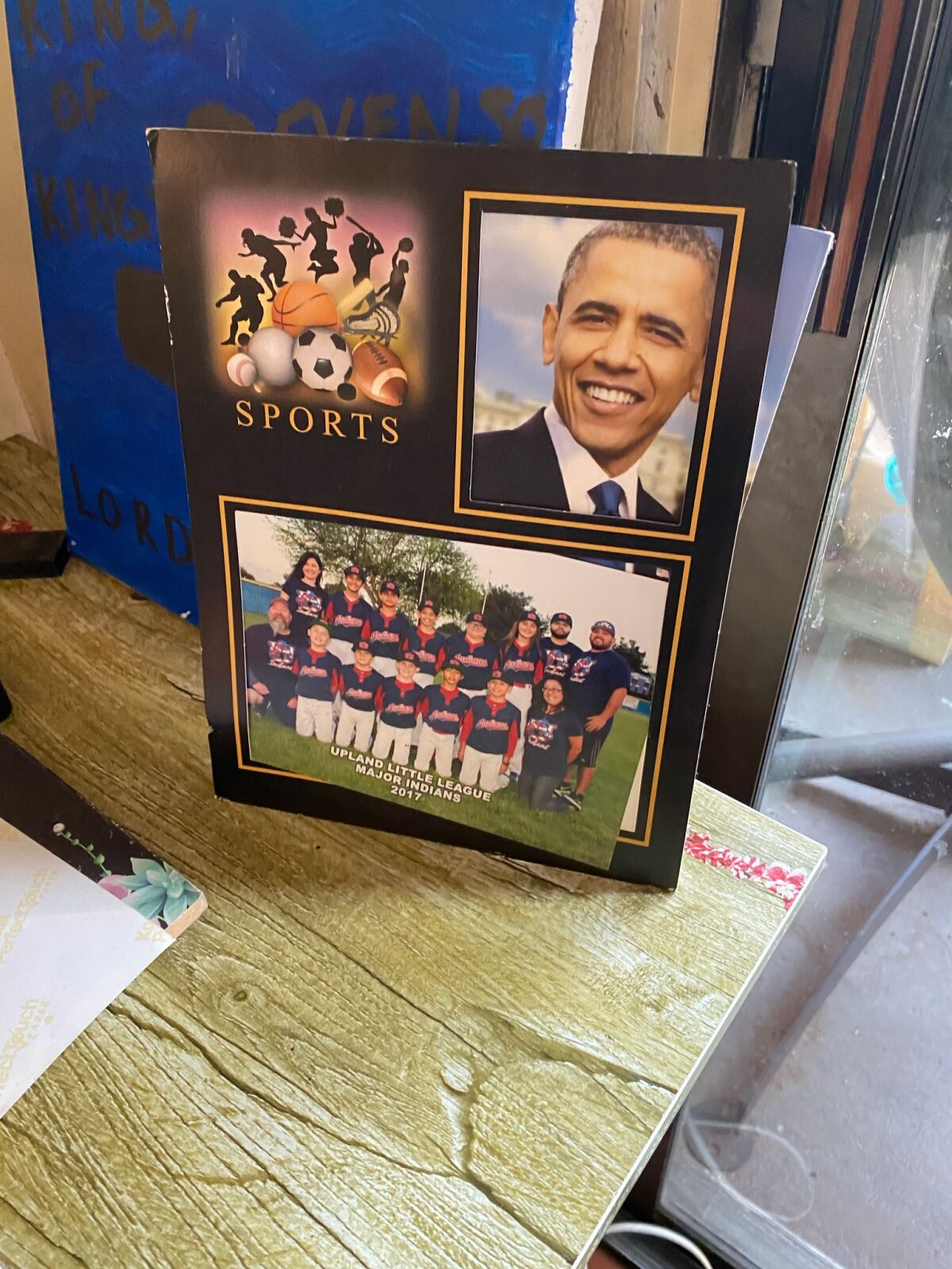 A photo of President Obama inside Graciela and Sonia Murillo's home.