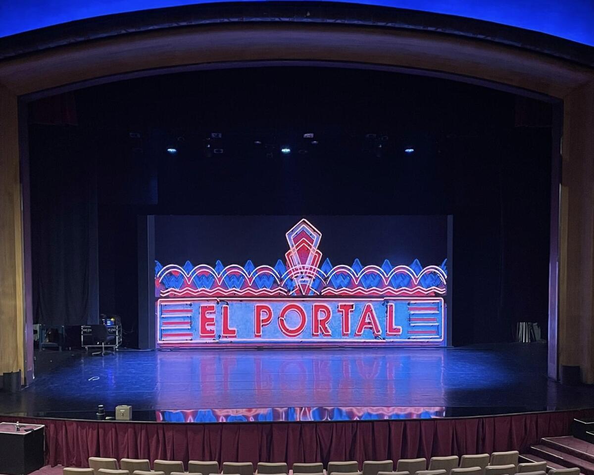 The stage of el portal