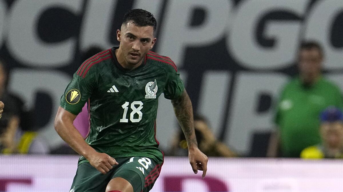 Mexico's Luis Chávez runs up the field during the first  