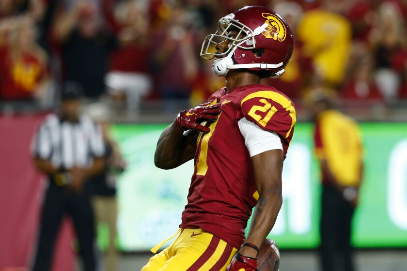 LOS ANGELES, CALIF. - SEP. 7, 2019. USC wide receiver Tyler Vaughns gets into the end zone untouched against Stanford in the fourth quarter at the L.A. Memorial Coliseum on Saturday night, Sep. 7, 2019. (Luis Sinco/Los Angeles Times)