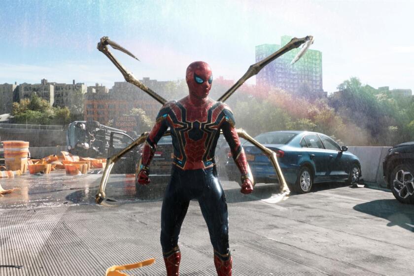 Tom Holland sigue siendo Spider-Man, pero en el Multiverso regresan Tobey Maguire y Andrew Garfield con sus interpretaciones del superhéroe arácnido.