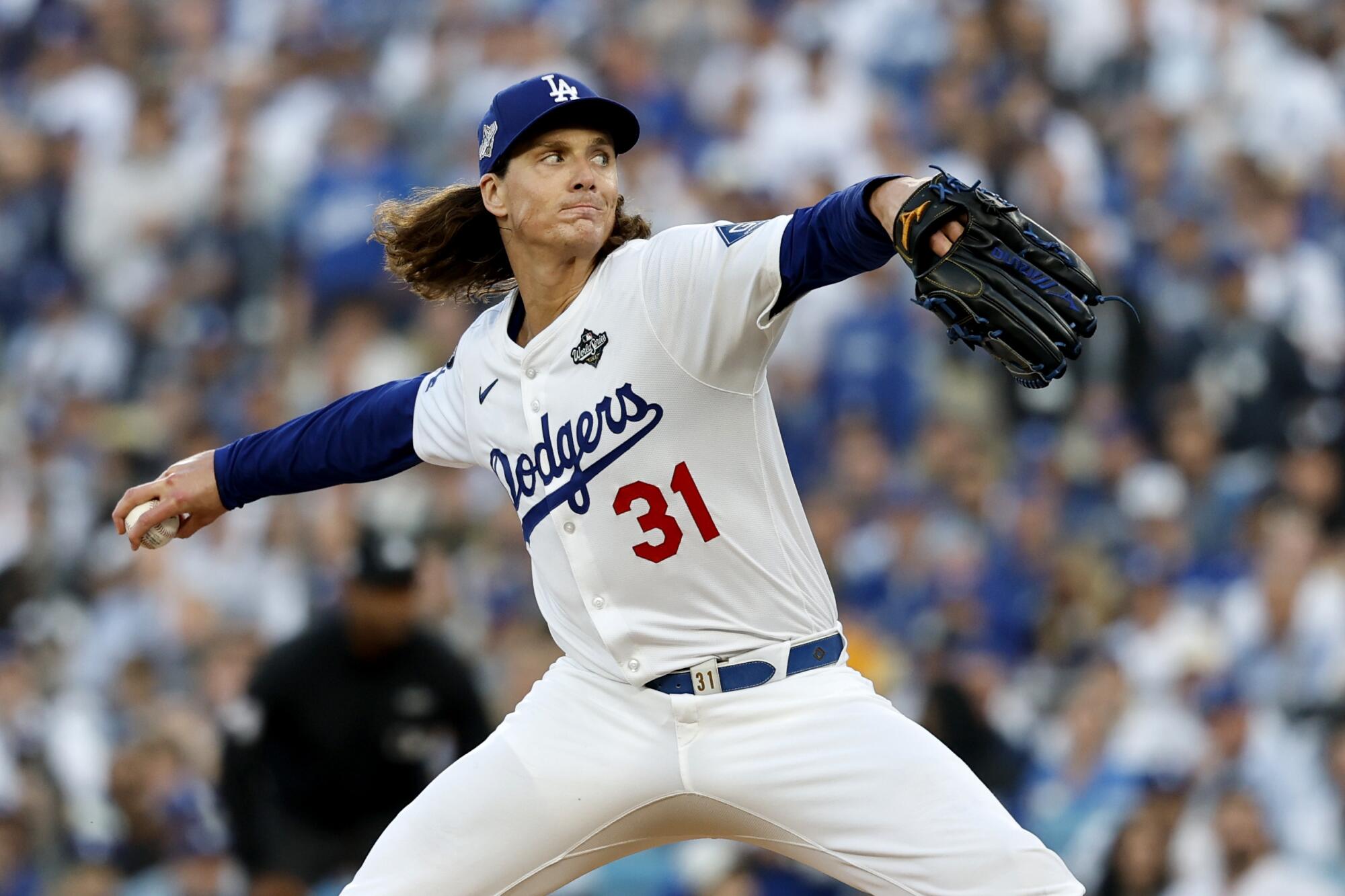 Dodgers pitcher Tyler Glasnow delivers in the first inning against the Blue Jays.