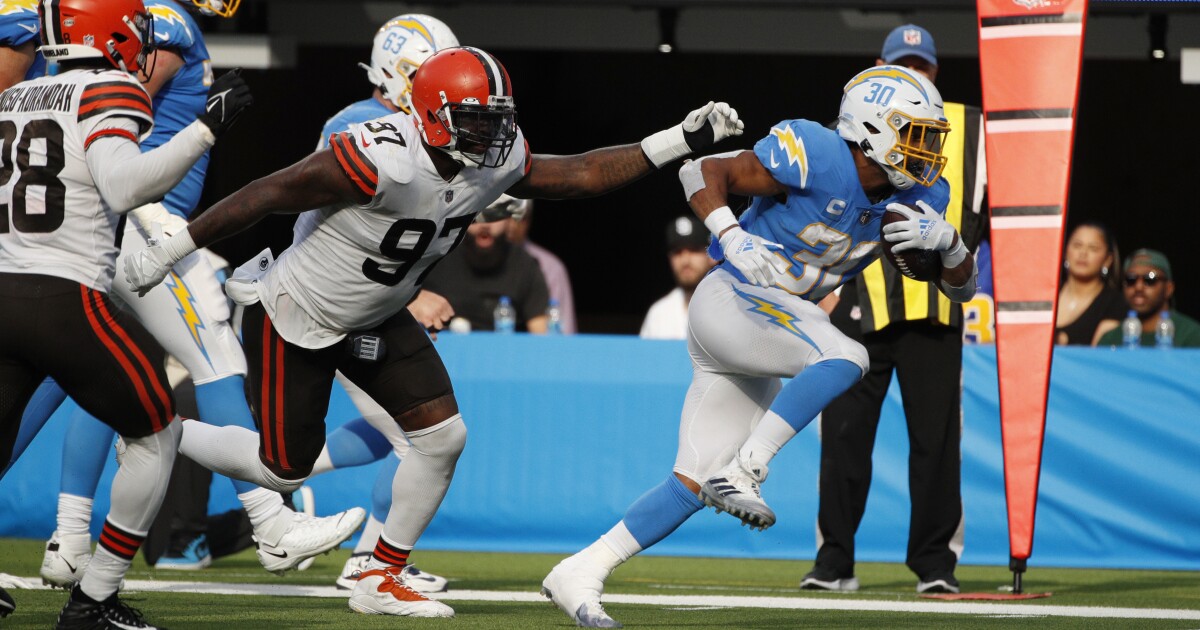 Chargers vs. Cleveland Browns Live updates, news, odds, score Los