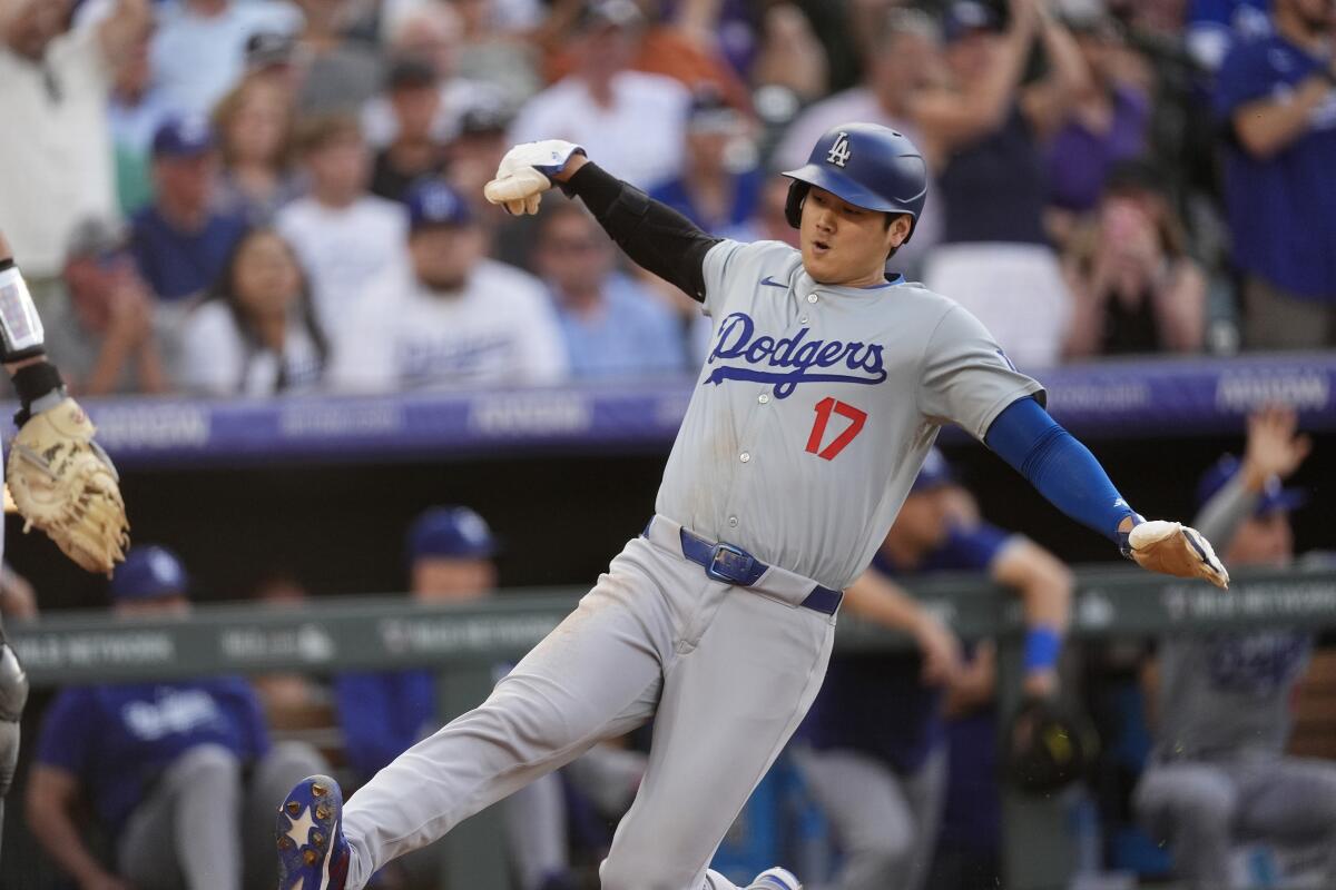 Shohei Ohtani helps fill in for Mookie Betts in Dodgers' win - Los Angeles Times