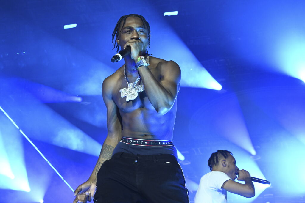 Little Jay Rapper Rapper Lil Tjay says he survived 7 gun shots - Los Angeles Times