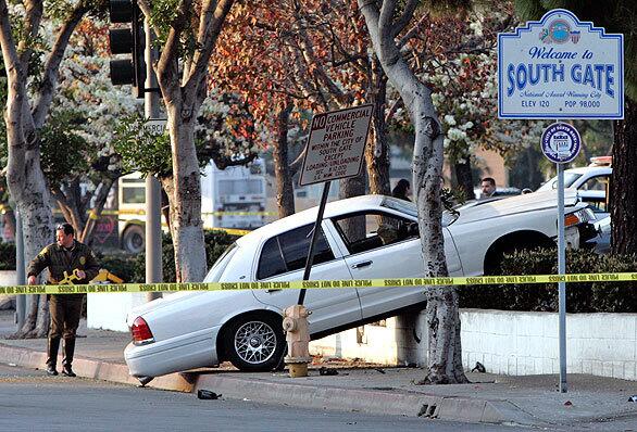 Bell police are seeking an accomplice to the man they shot and killed Thursday morning after a car chase in South Gate.