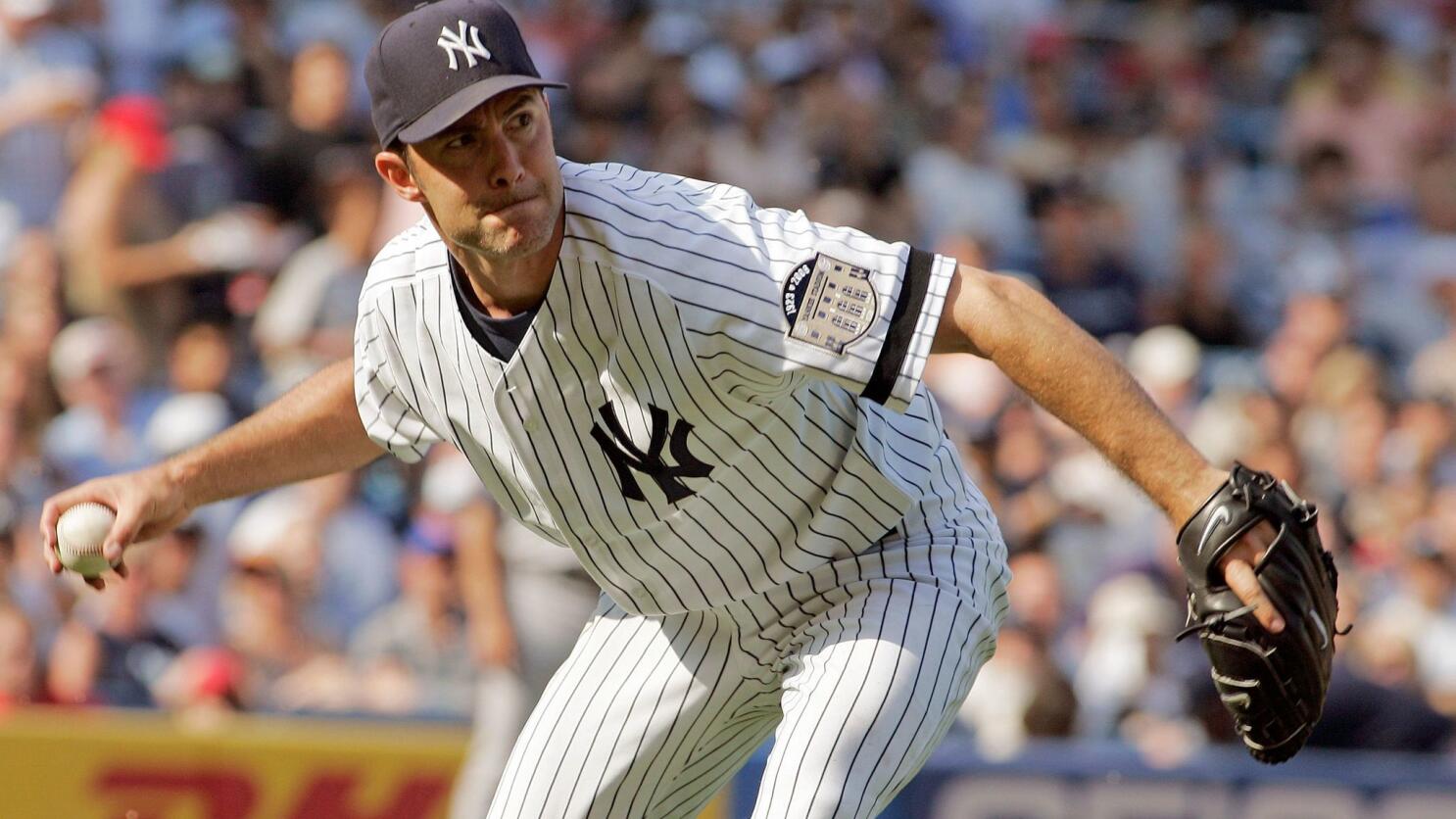 Entering Cooperstown without a logo is as distinctly Mike Mussina