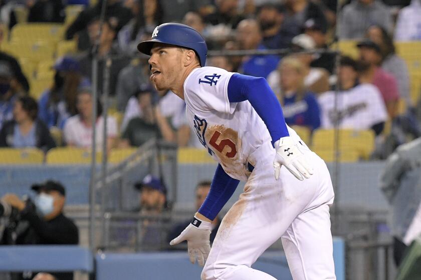 💙 It's the Freddy Freeman Effect 🕺 ⚾️ Dodgers fans had their fun at