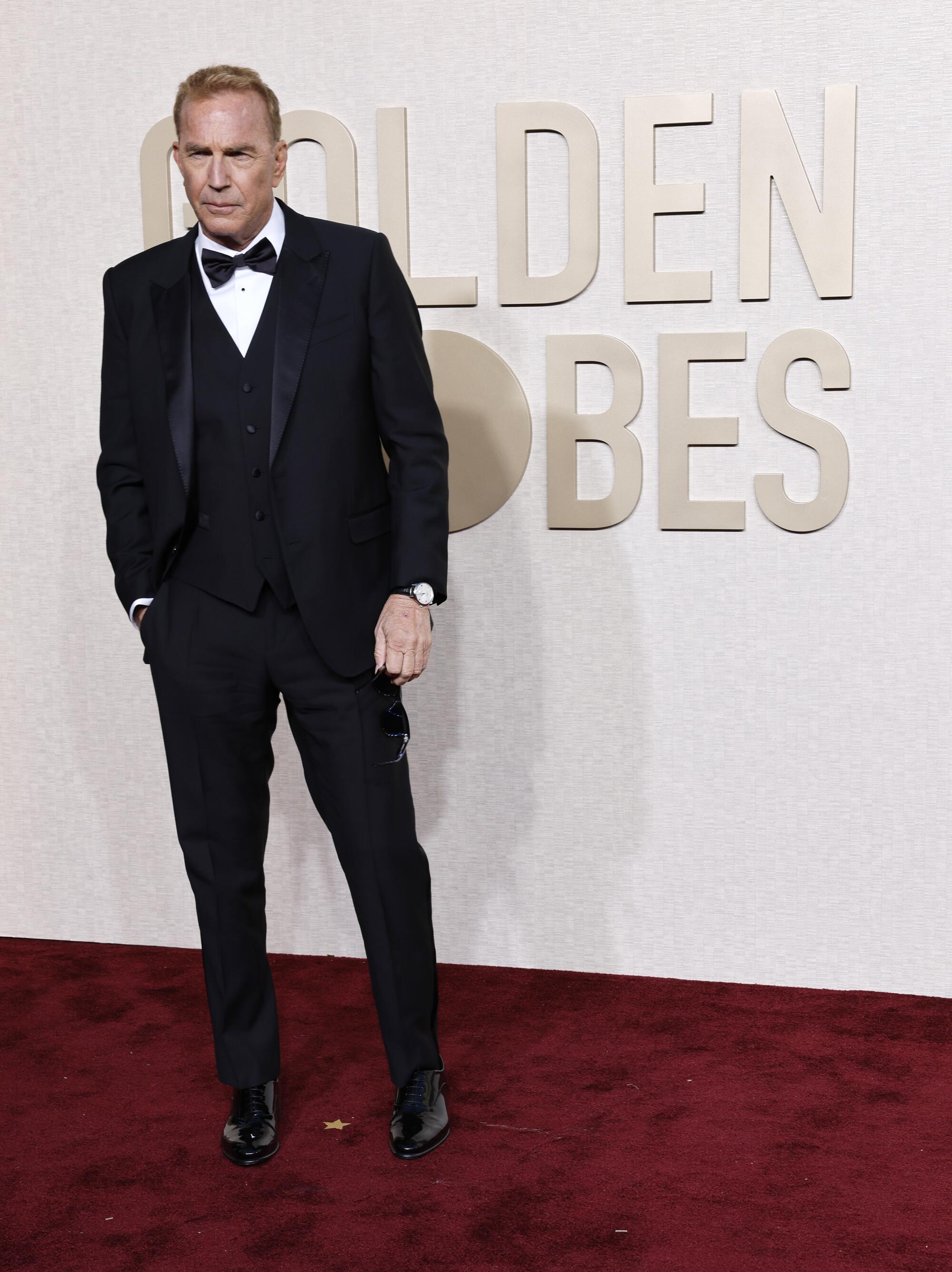 Kevin Costner on the red carpet of the 81st Annual Golden Globe Awards held at the Beverly Hilton Hotel on January 7, 2024.